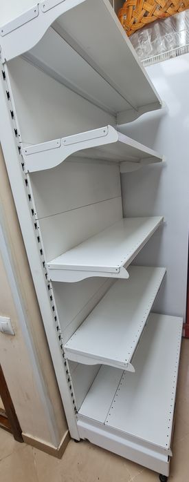 Продам металлический пристенный стеллаж