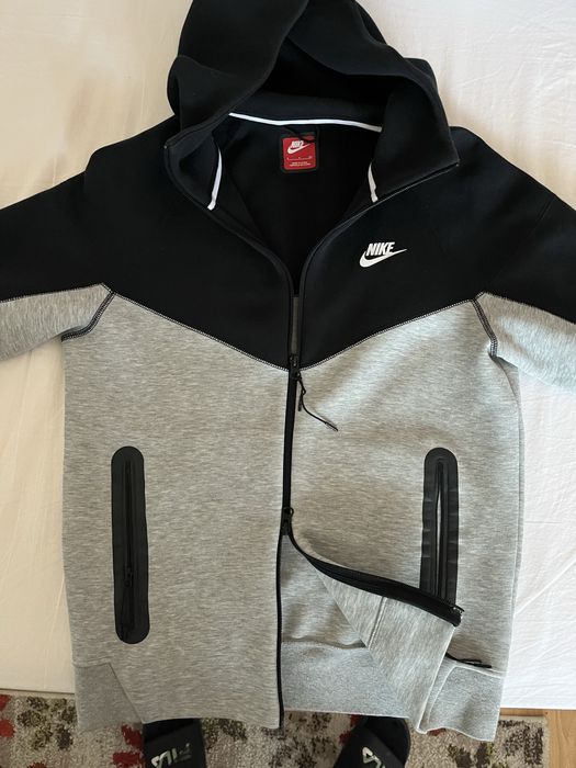 Nike tech mărime S.
