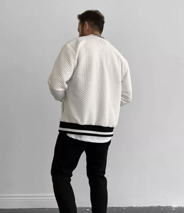 Бомбер. Хорошего качества!