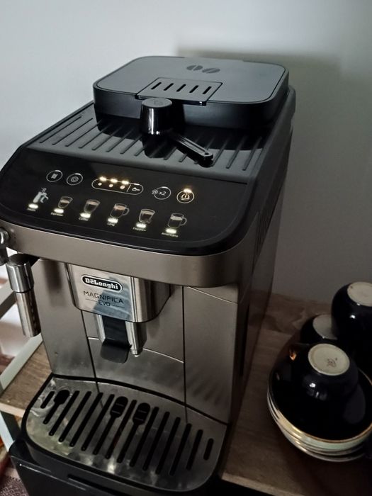 Expresor cafea DeLonghi