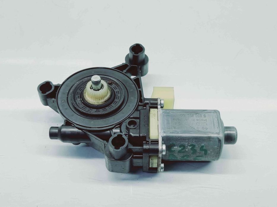 Motoras geam dreapta fata Seat Leon (5F1) [Fabr 2012-2018] 5K0959802B