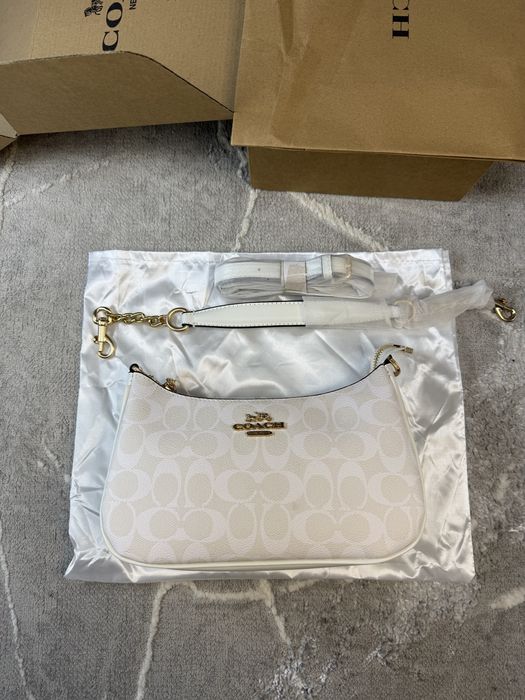 Vand geanta femei coach Coach Teri Shoulder Bag in Signature Canvas