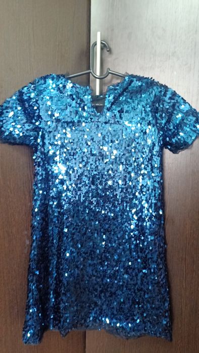 Продам платье для девочки