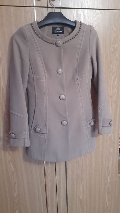 Продаются пальто