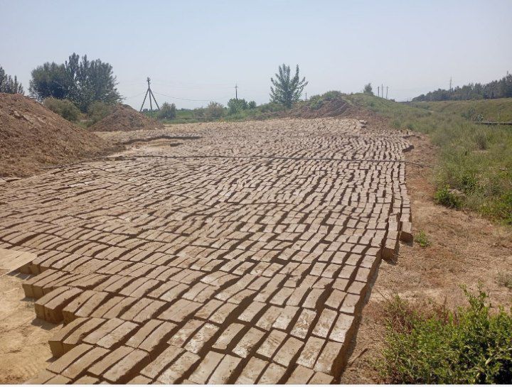 Ғишт апарат сотилади