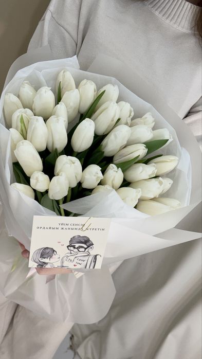 Цветы, тюльпаны, клубника в шоколаде!