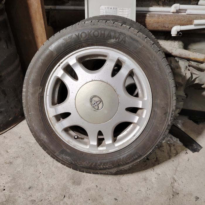 Продам диски на р15 toyota