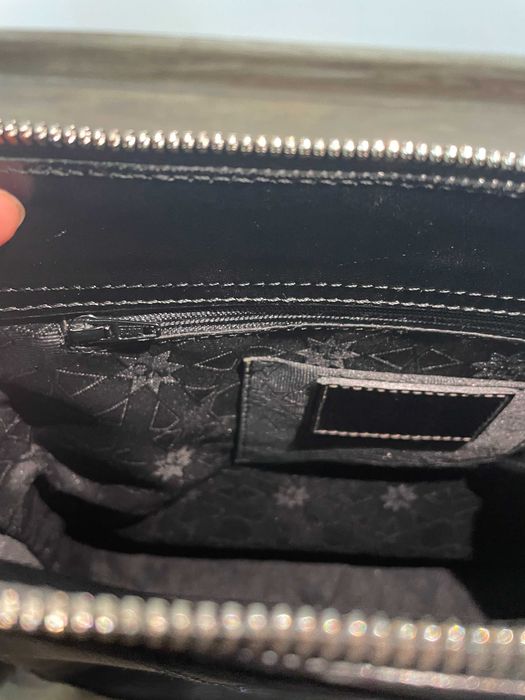 Продавам дамска чанта  STARS by Michael Cromer