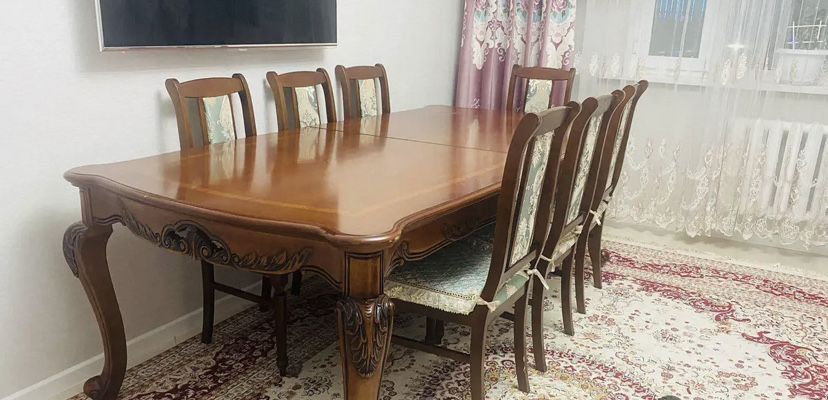 Продам стул со стулями