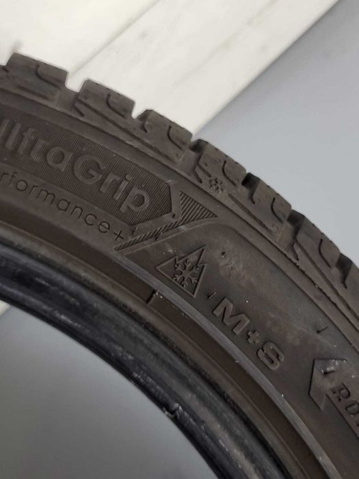 Anvelope 215/45 R16, iarna, GoodYear, DOT 2019