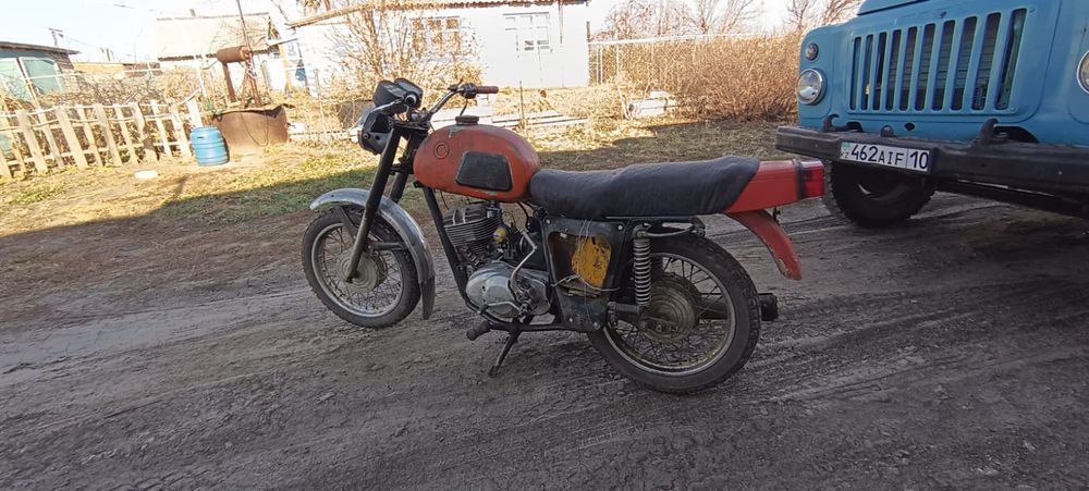 Продам мотоцикл планета 5