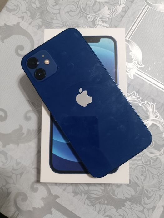 Продаю iphone(айфон) 12