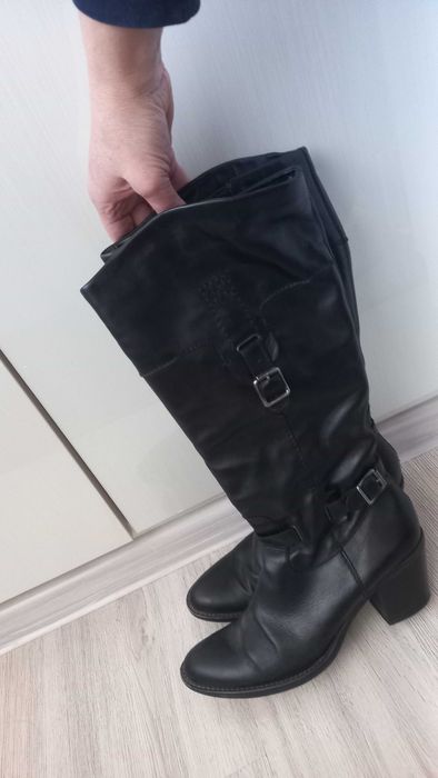 Елегантни ботуши естествена кожа по 20лв