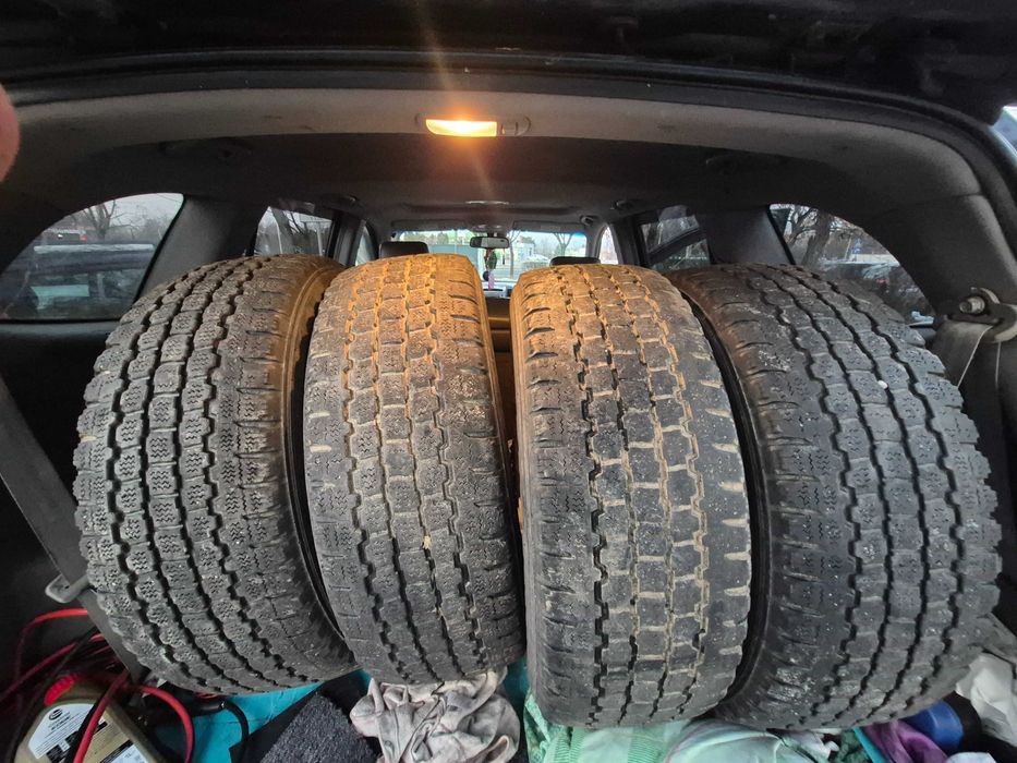 Vand anvelope 385/65/22,5 si set 4 buc 225/65/16 C