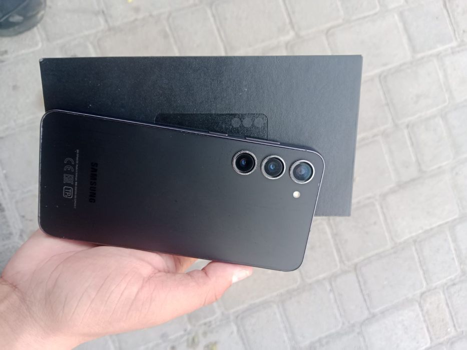 Samsung S 23 plus 256 gb