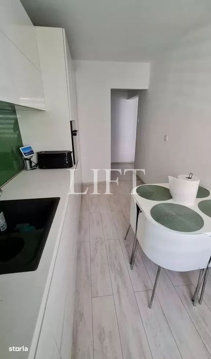 Apartament de 3 camere | decomandat | 70mp | zona Grivitei