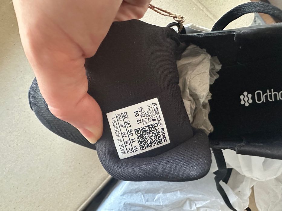 Adidas маратонки чисто нови