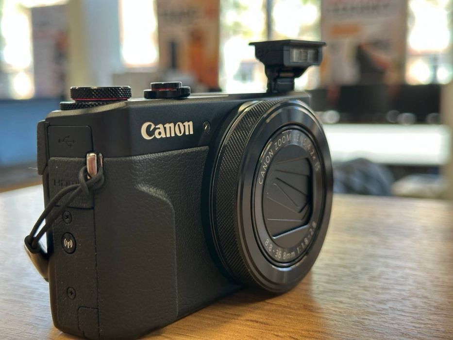 Canon G7X Mark II