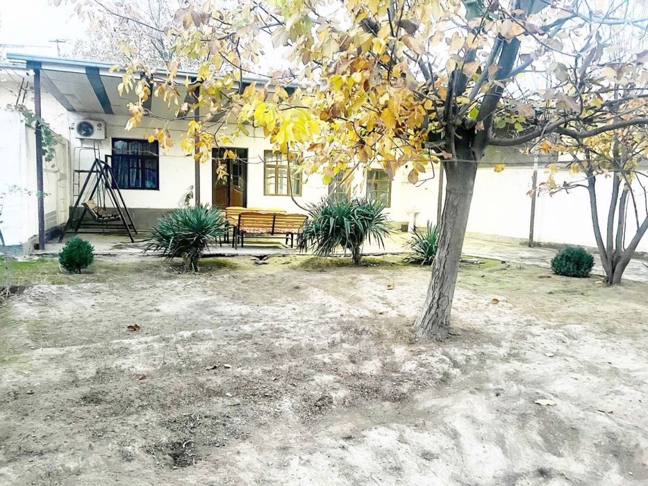 Chilonzorda srochni hovli sotiladi 5 sotix 3ta xona