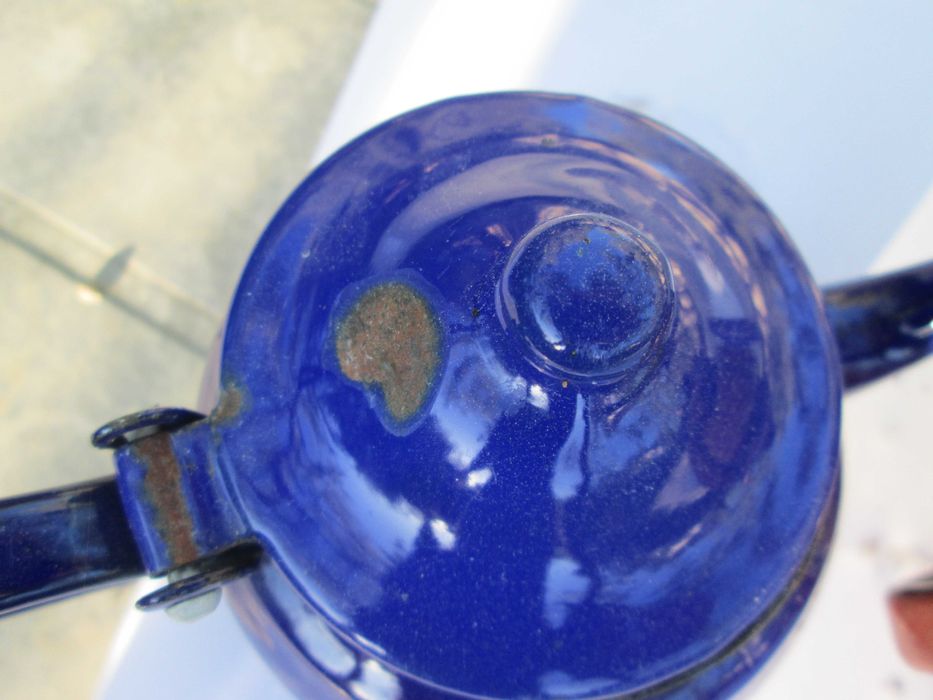 Ceainice mici din 70 pentru tuica fiarta