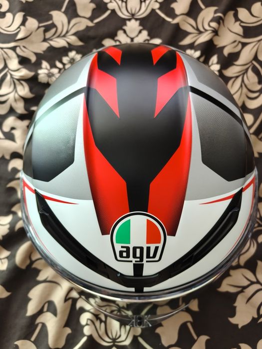 Каска за мотор AGV K6 S Karve