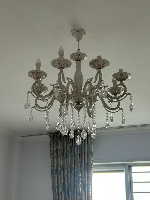 продам люстру в хорошем состоянии