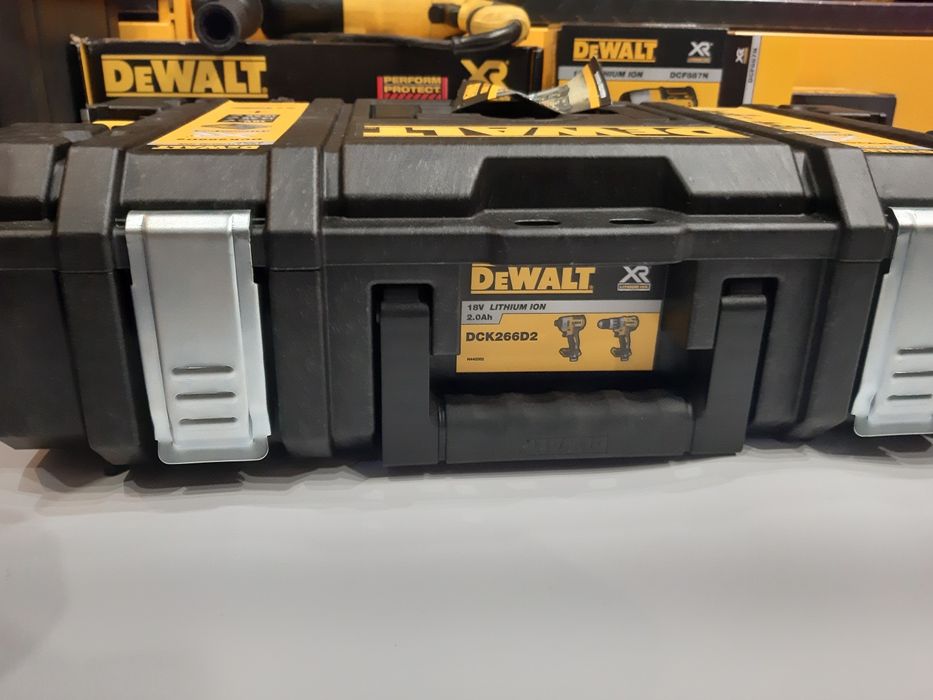 Куфар Dewalt DS150 за импакт и винтоверт