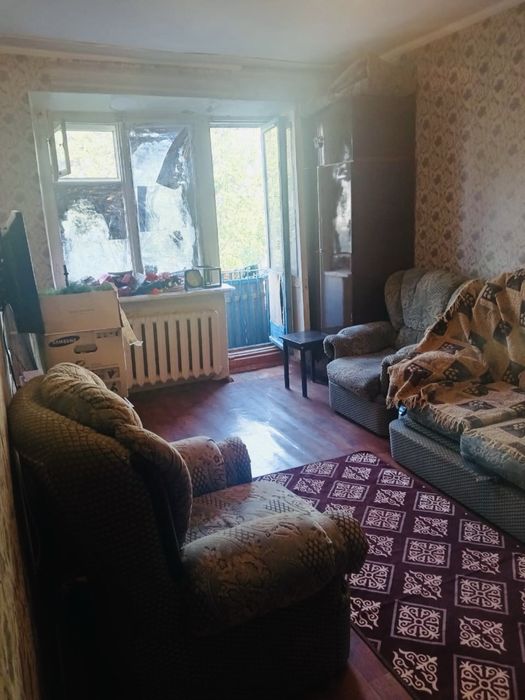 Продам 1 ком кв 30 м2 в районе 3 школв