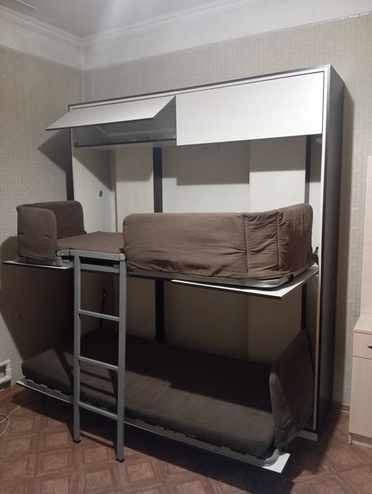 Продам двух ярусную кровать