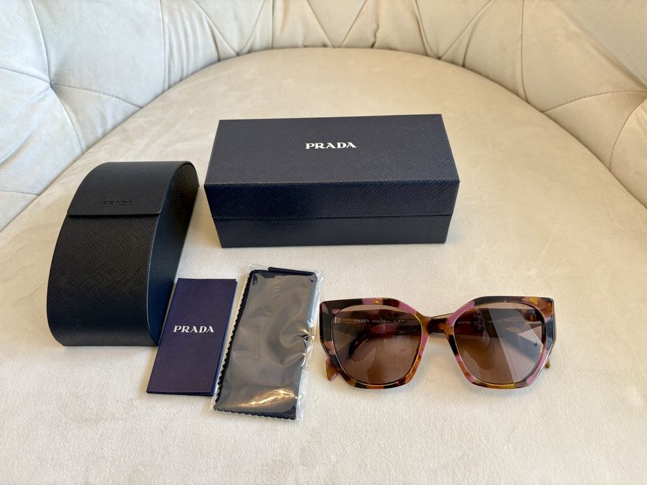 Ochelari soare Prada