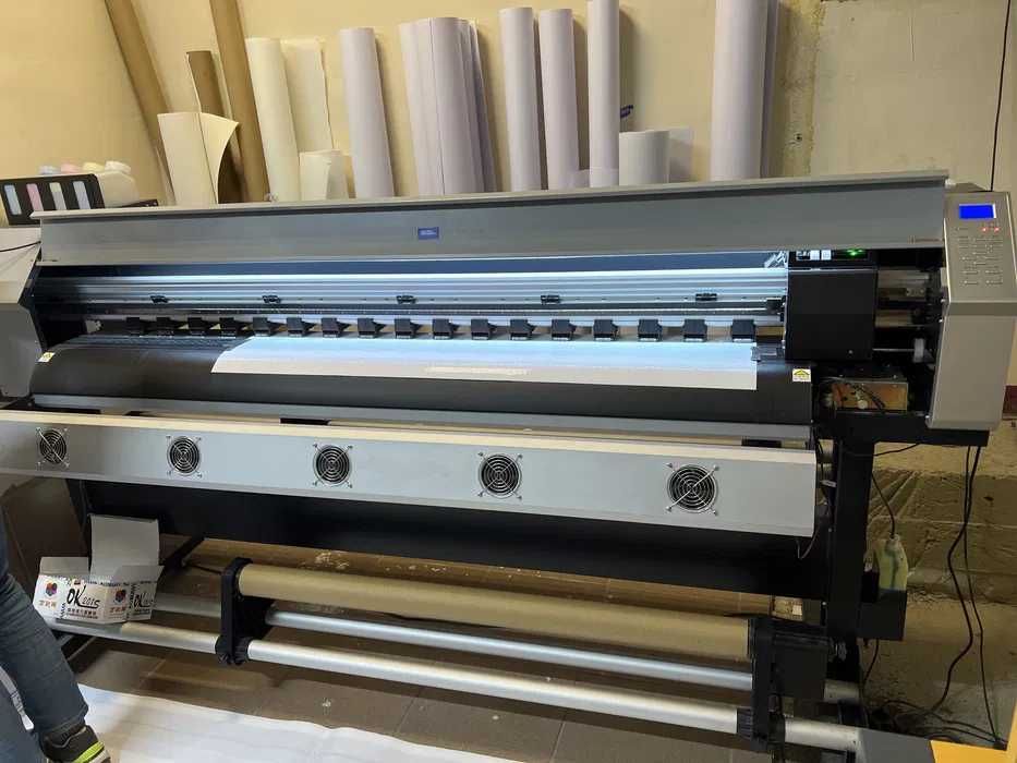 Печать баннер, самоклейка, интерьерный печать, лазер