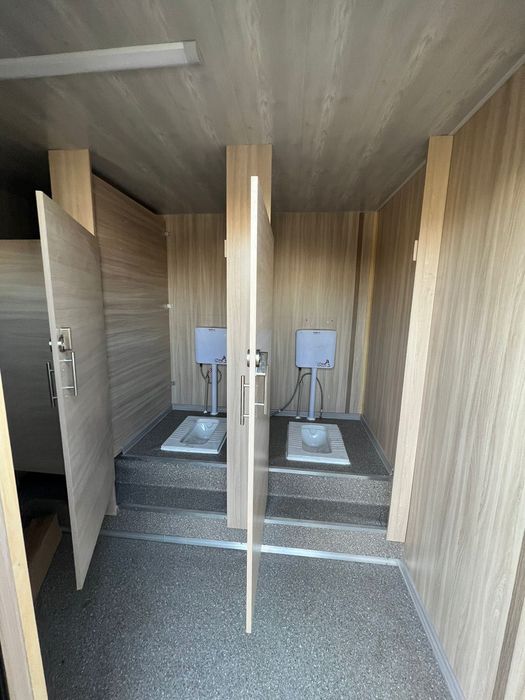 Утепленные пустые контейнера