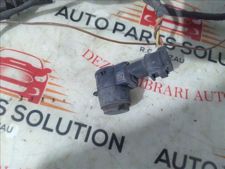 senzori parcare bara fata mercedes benz ml w166 an fabr. 2014