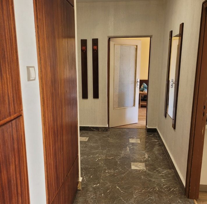 Дава се под наем Двустаен апартамент в София, Зона Б-5 - 65 кв.м за 561 € - Снимка #2