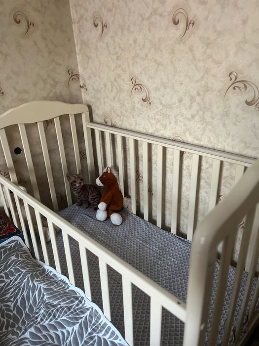 Детская кроватка-манеж