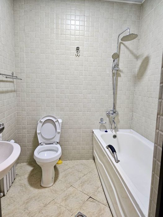 Вокзал.Сдаётся 2х комнатная Люкс в Новостройке. KARAVAN магазин