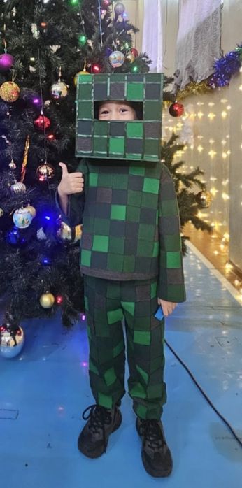 новогодний костюм крипера из майнкрафта