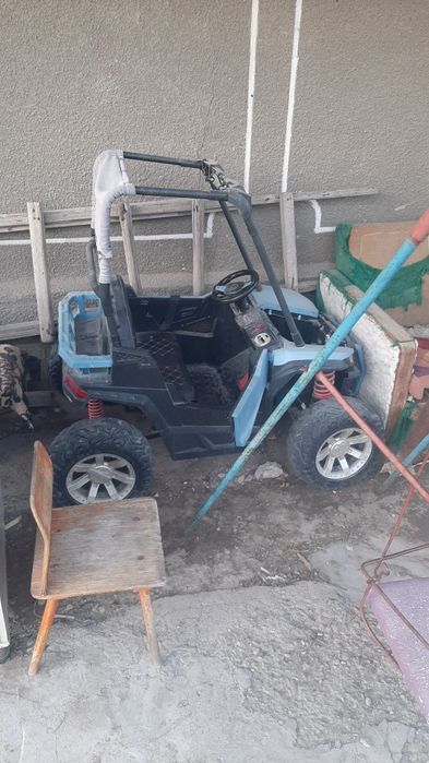 Детская машинка  .