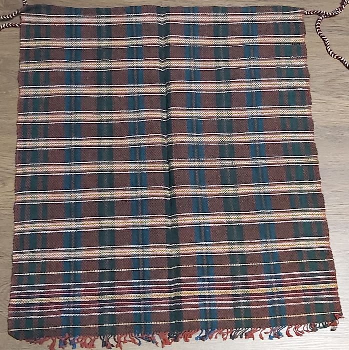 Ръчно тъкани престилки