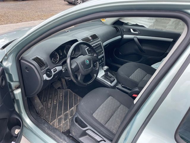 Dezmembrez Skoda Octavia 2 Facelift 1.4 TSI DSG cod CAXA