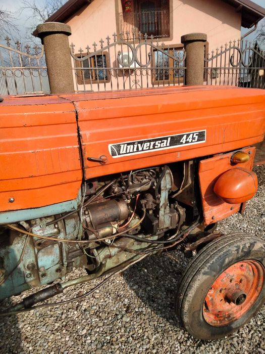 Tractor 445 plus freza