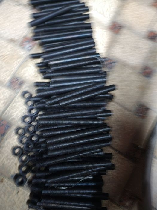 Высокопрочные болты, гайки и метизы