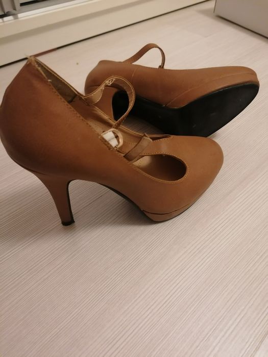 Дамски обувки, без забележка!