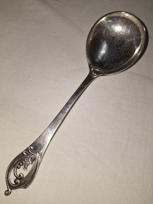 Сребърна лъжичка за маслини