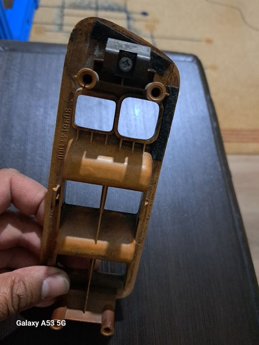 Блок управления стеклоподьемника