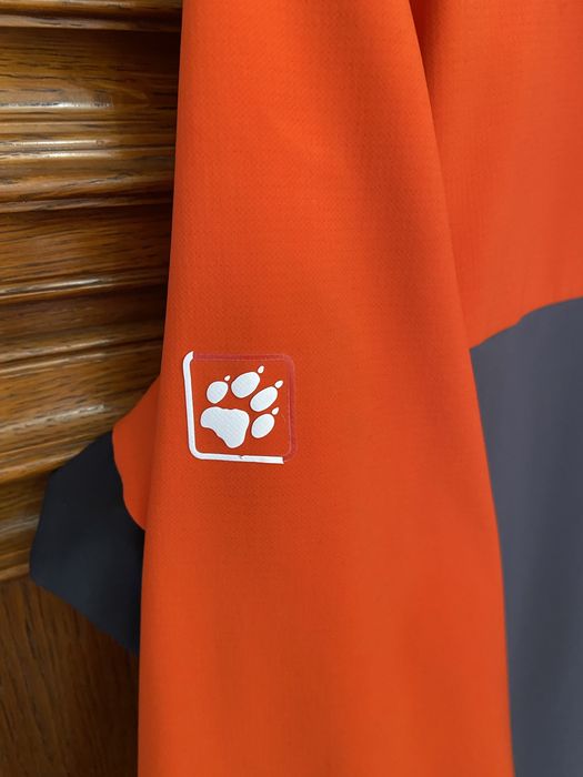 Vând geacă Jack Wolfskin  softshell Eagle Peak ll