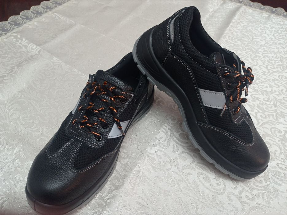 Кроссовки мужские