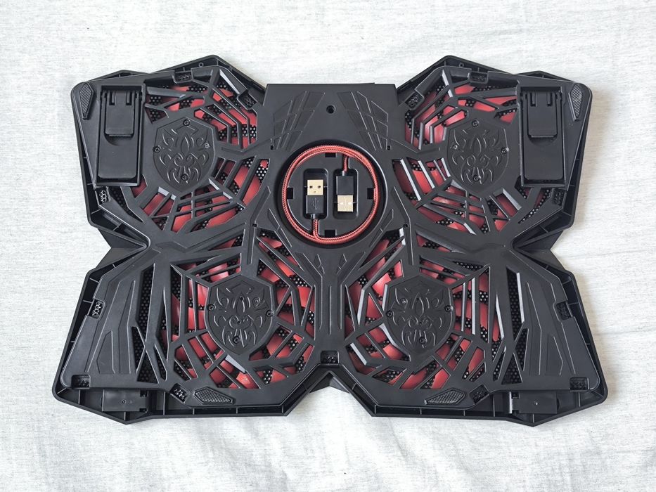 Охладител/cooling pad за лаптоп Trust GXT до 17.3 инча Yozu
