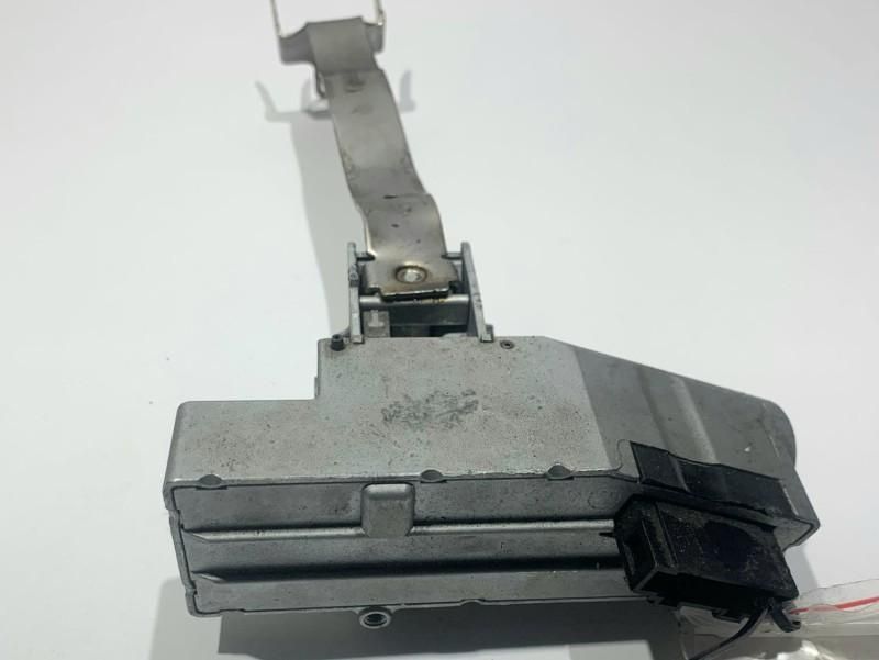 Blocator volan Audi A8 4E D3 4E0905852D 2.5 tdi