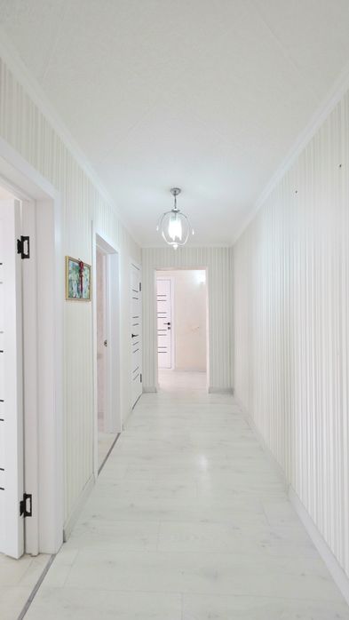 Продаю 3 комнатную квартиру на востоке 3